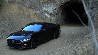 mustang-batcave-011.jpg