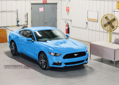2015-Ford-Mustang-Grabber-Blue-Leaked.jpg